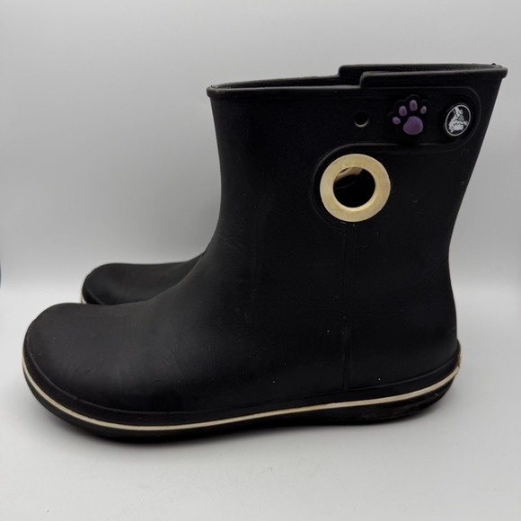 Crocs‎ Rain Boots Waterproof Ankle Black Paw Jibbitz Women's Size 8 - Picture 1 of 8